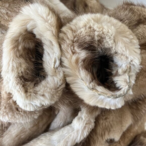 Vintage Luxury Genuine Fur coat - Picture 10 of 16